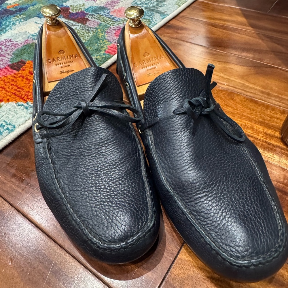 Black Leather Slip-On Loafers with Moccasin Toe